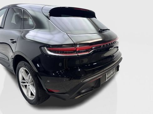 Used 2024 Porsche Macan AWD/4WD image 19