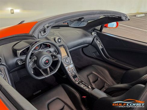 Used 2015 McLaren 650S Spider RWD image 2