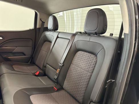 Used 2015 Chevrolet Colorado Z71 image 11