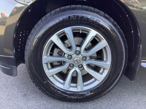 Used 2016 Nissan Pathfinder SL image 24