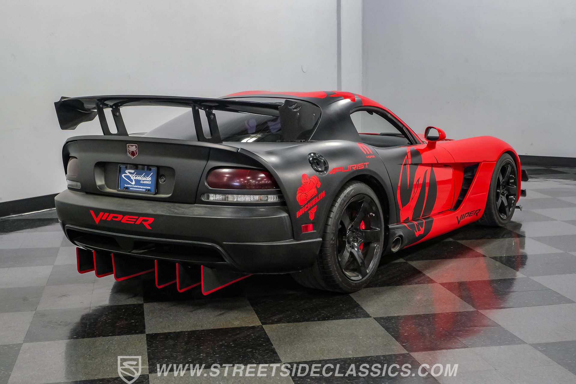 Used 2006 Dodge Viper SRT-10 RWD image 25