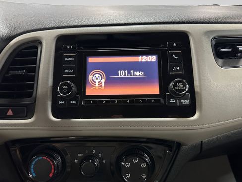 Used 2020 Honda HR-V LX image 28