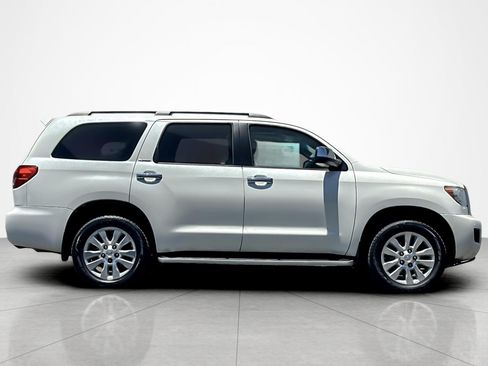 Certified 2016 Toyota Sequoia Platinum AWD/4WD image 6