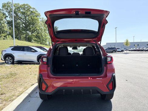 Used 2024 Subaru Crosstrek 2.0i AWD/4WD image 11