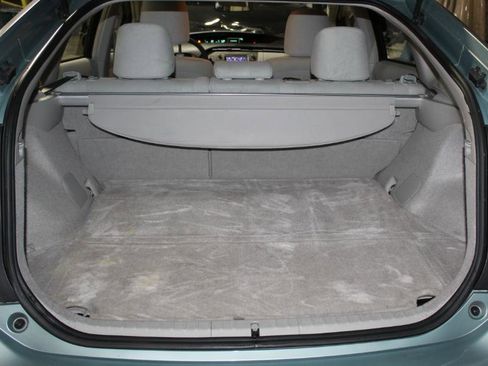 Used 2014 Toyota Prius Three image 23