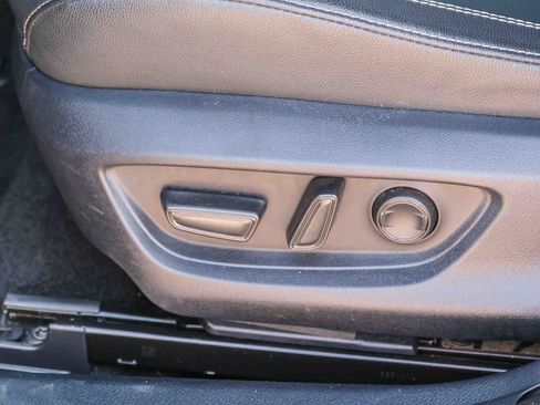 Used 2025 Toyota Camry SE FWD image 24