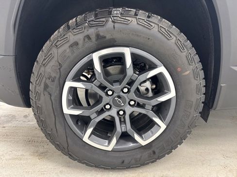 New 2026 Chevrolet Equinox ACTIV w/ Safety and Technology Package image 35