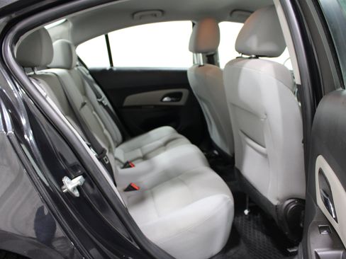 Used 2014 Chevrolet Cruze LT FWD image 20