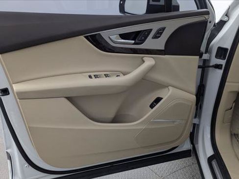 Used 2019 Audi Q7 2.0T Premium Plus w/ Premium Plus Package AWD/4WD image 13