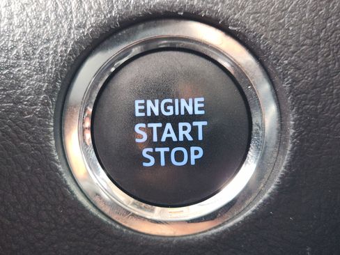 Used 2022 Toyota 4Runner TRD Off-Road AWD/4WD image 21