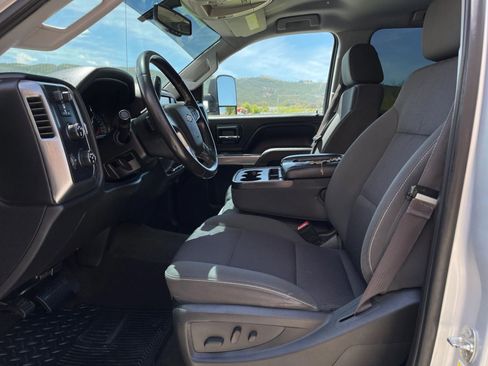 Used 2015 Chevrolet Silverado 2500 LT w/ Z71 Package, Off-Road image 12