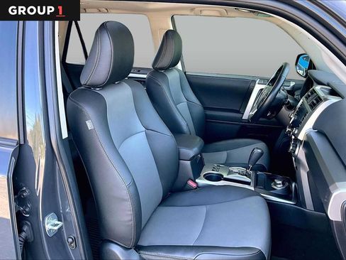 Used 2024 Toyota 4Runner SR5 Premium w/ Moonroof Package AWD/4WD image 8