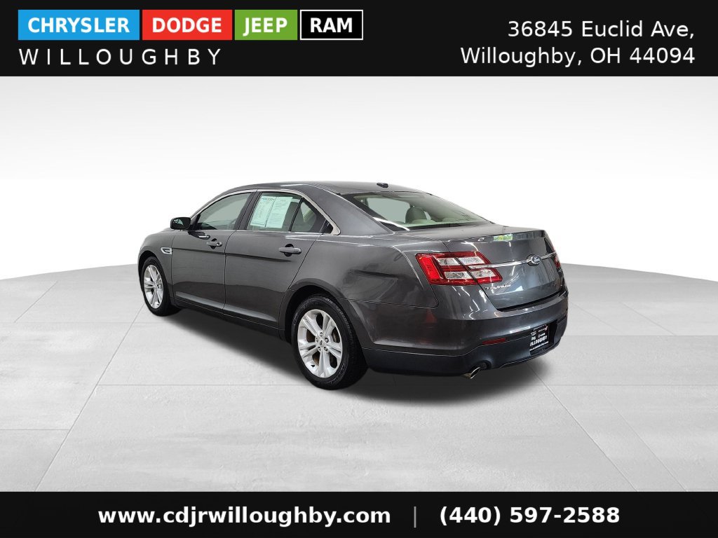 Used 2017 Ford Taurus SE FWD image 7
