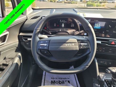 New 2026 Kia Sportage LX image 12