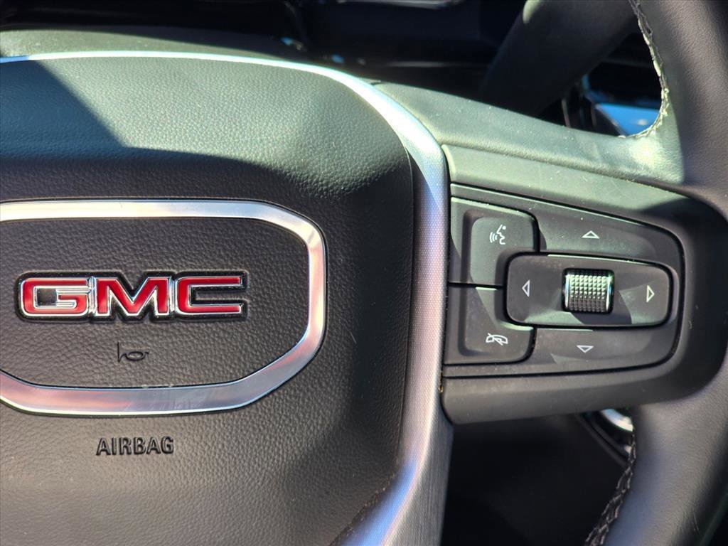 Used 2025 GMC Sierra 1500 SLT AWD/4WD image 14