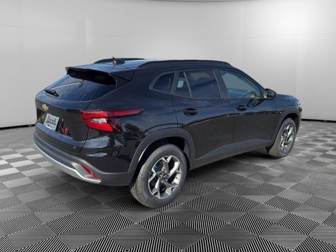 New 2026 Chevrolet Trax LT w/ Sunroof Package image 7