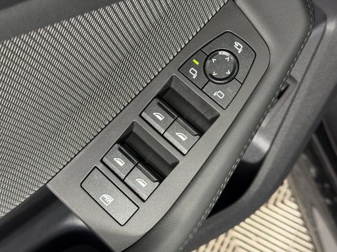 Used 2026 BMW 228i w/ Technology Package FWD image 13