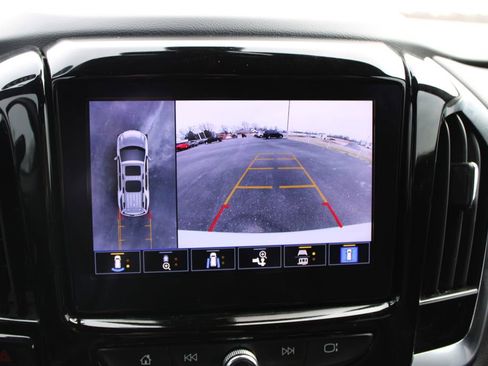 Used 2023 Chevrolet Traverse Premier AWD/4WD image 57