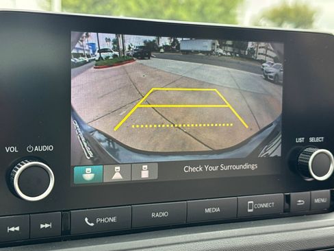 Certified 2023 Honda Accord EX image 19