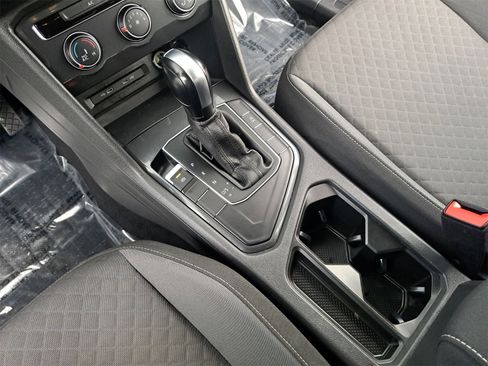 Used 2021 Volkswagen Tiguan S image 26