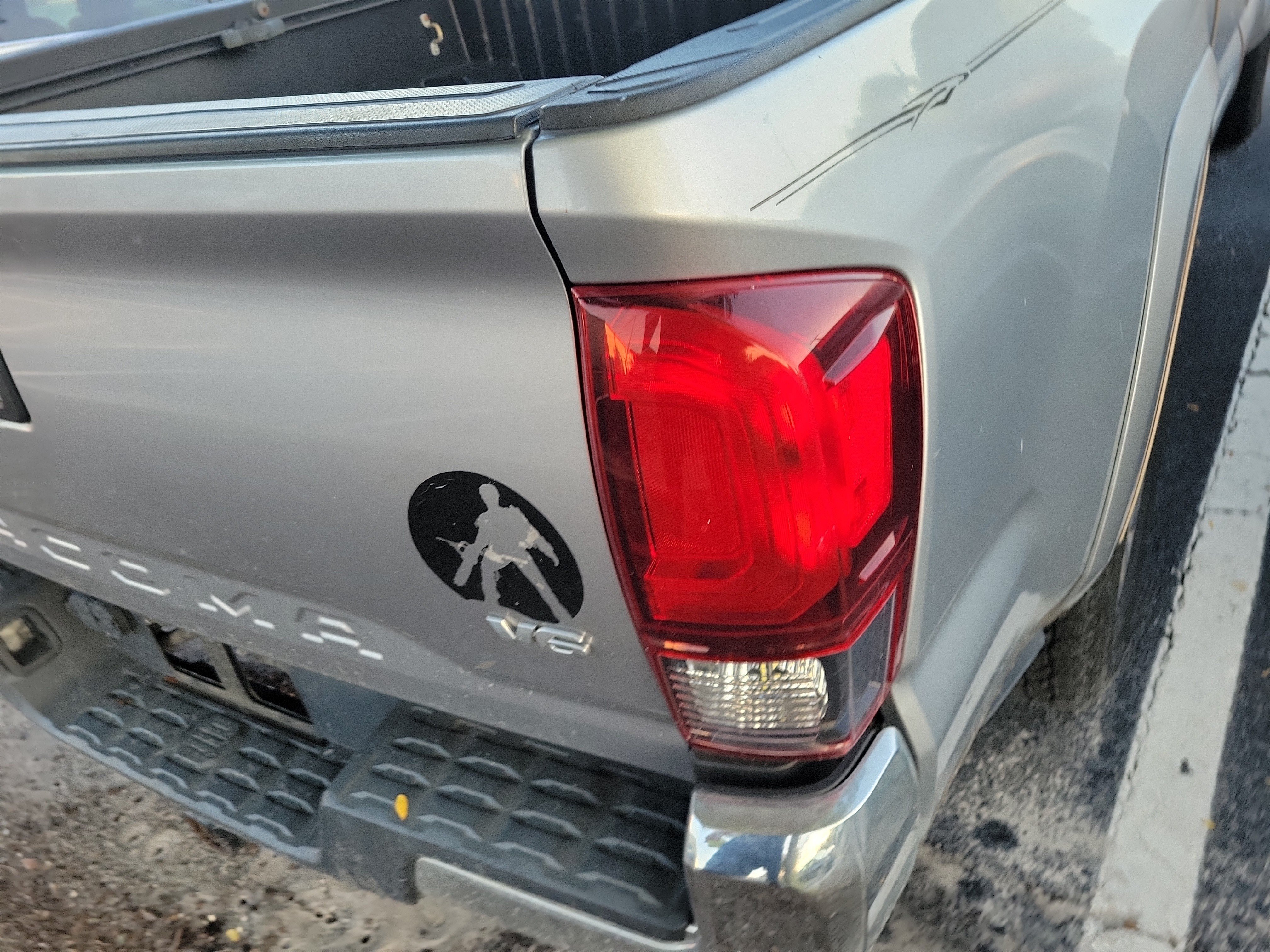 Used 2018 Toyota Tacoma SR5 RWD image 10