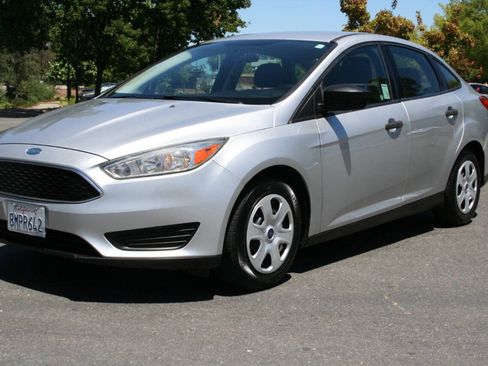 Used 2017 Ford Focus S FWD image 9