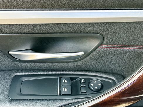 Used 2020 BMW 430i xDrive Coupe w/ Convenience Package image 23