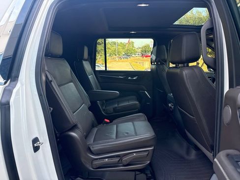 Used 2023 GMC Yukon XL Denali w/ Max Trailering Package AWD/4WD image 10