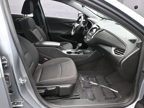 Used 2024 Chevrolet Malibu LT FWD image 38