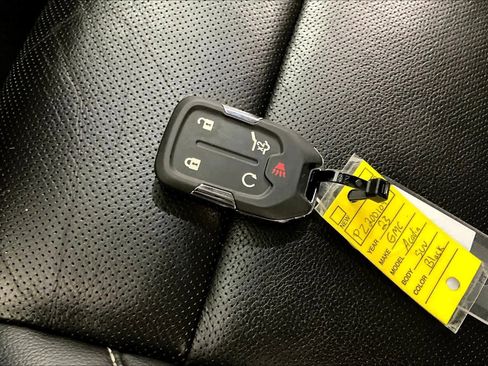 Used 2023 GMC Acadia SLT image 14