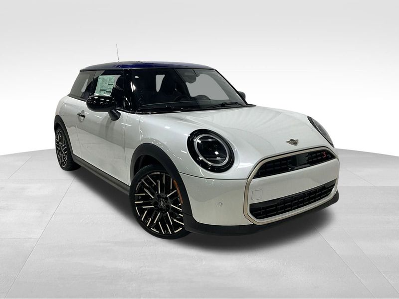 Certified 2025 MINI Cooper S image 1