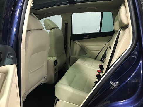 Used 2015 Volkswagen Tiguan SE FWD image 19