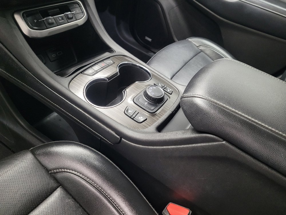 Used 2021 GMC Acadia SLT AWD/4WD image 26