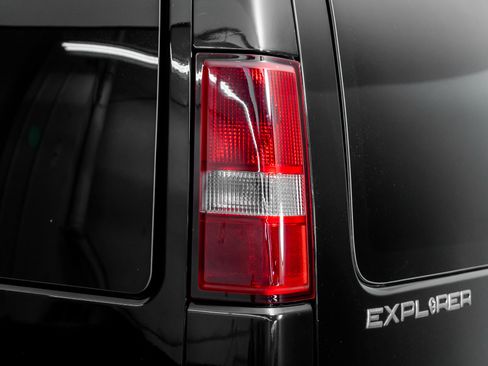 Used 2023 GMC Savana 2500 image 14