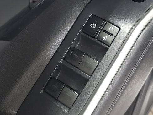 Used 2022 Toyota Highlander XLE image 31