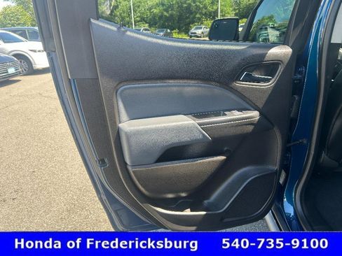 Used 2019 Chevrolet Colorado Z71 AWD/4WD image 10