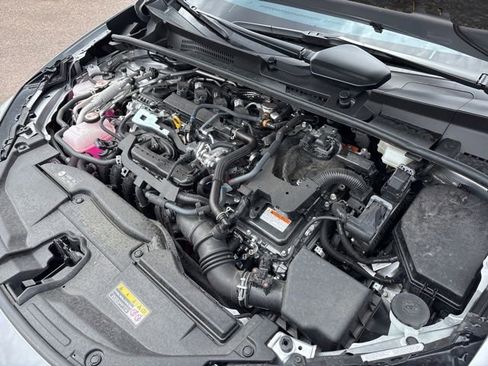 Used 2024 Toyota Prius Prime Premium w/ Advanced Technology Package FWD image 9