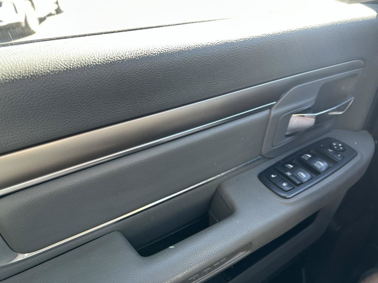 Used 2017 RAM 1500 Big Horn AWD/4WD image 29