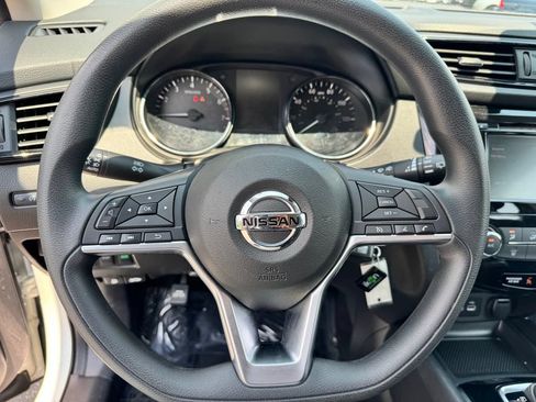 Used 2020 Nissan Rogue Sport S FWD image 8