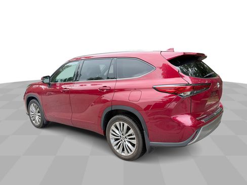 Used 2022 Toyota Highlander Platinum AWD/4WD image 7