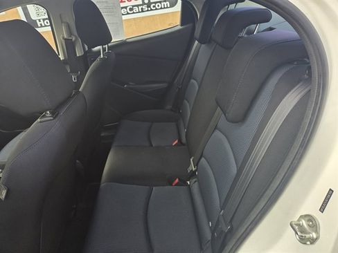 Used 2016 Scion iA image 9