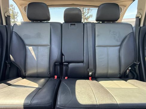 Used 2013 Ford Edge Sport FWD image 22