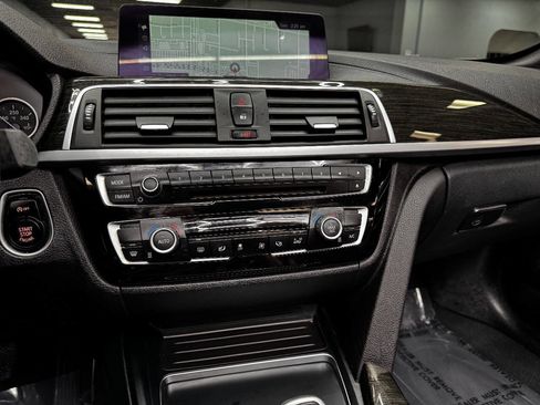 Used 2018 BMW 430i Convertible image 34