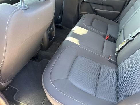 Used 2016 Chevrolet Colorado LT image 16