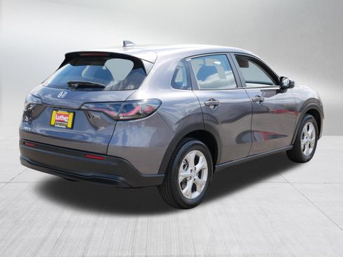 Certified 2025 Honda HR-V LX image 7