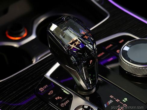 Used 2021 BMW X7 M50i w/ Executive Package image 29