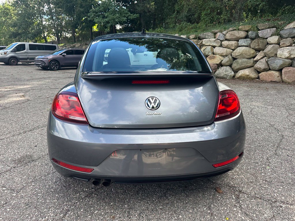 Used 2018 Volkswagen Beetle 2.0T S FWD image 4