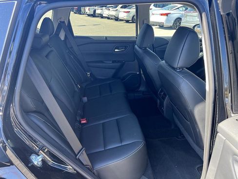 Certified 2024 Nissan Rogue SL w/ SL Premium Package image 16