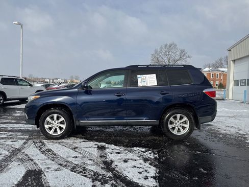Used 2011 Toyota Highlander 4WD w/ Tech Pkg image 4