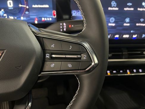 New 2026 Chevrolet Equinox EV LT image 18